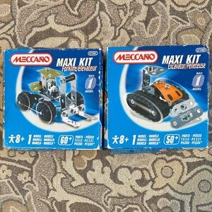 2 Small Meccano “Maxi” Kits: Forklift and Excavator Good First Builds.